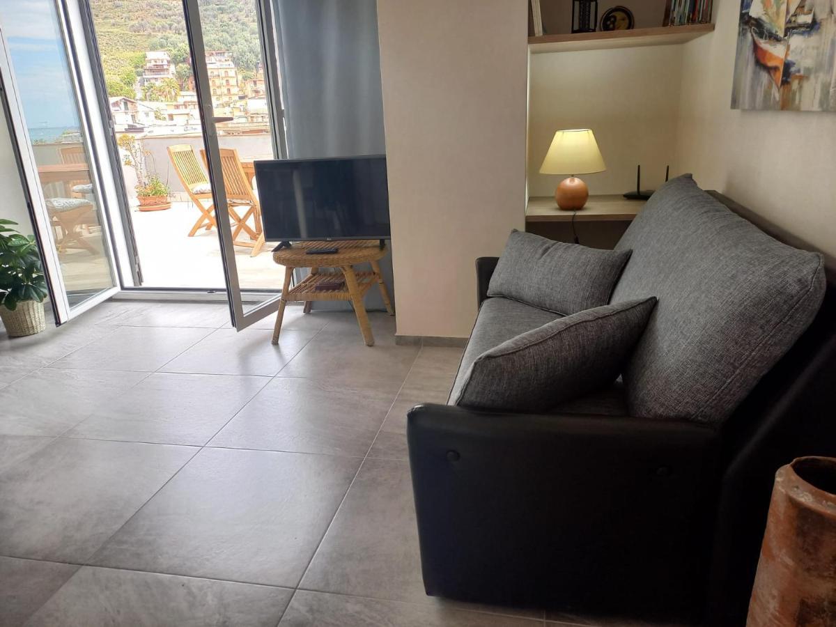Suite Home Panorama Giardini-Naxos Zewnętrze zdjęcie